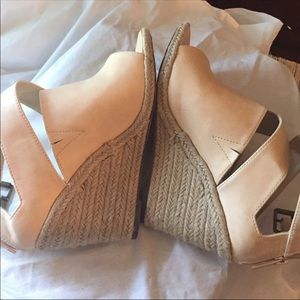 Tan/Cream Michael Antonio Sandal Size 10